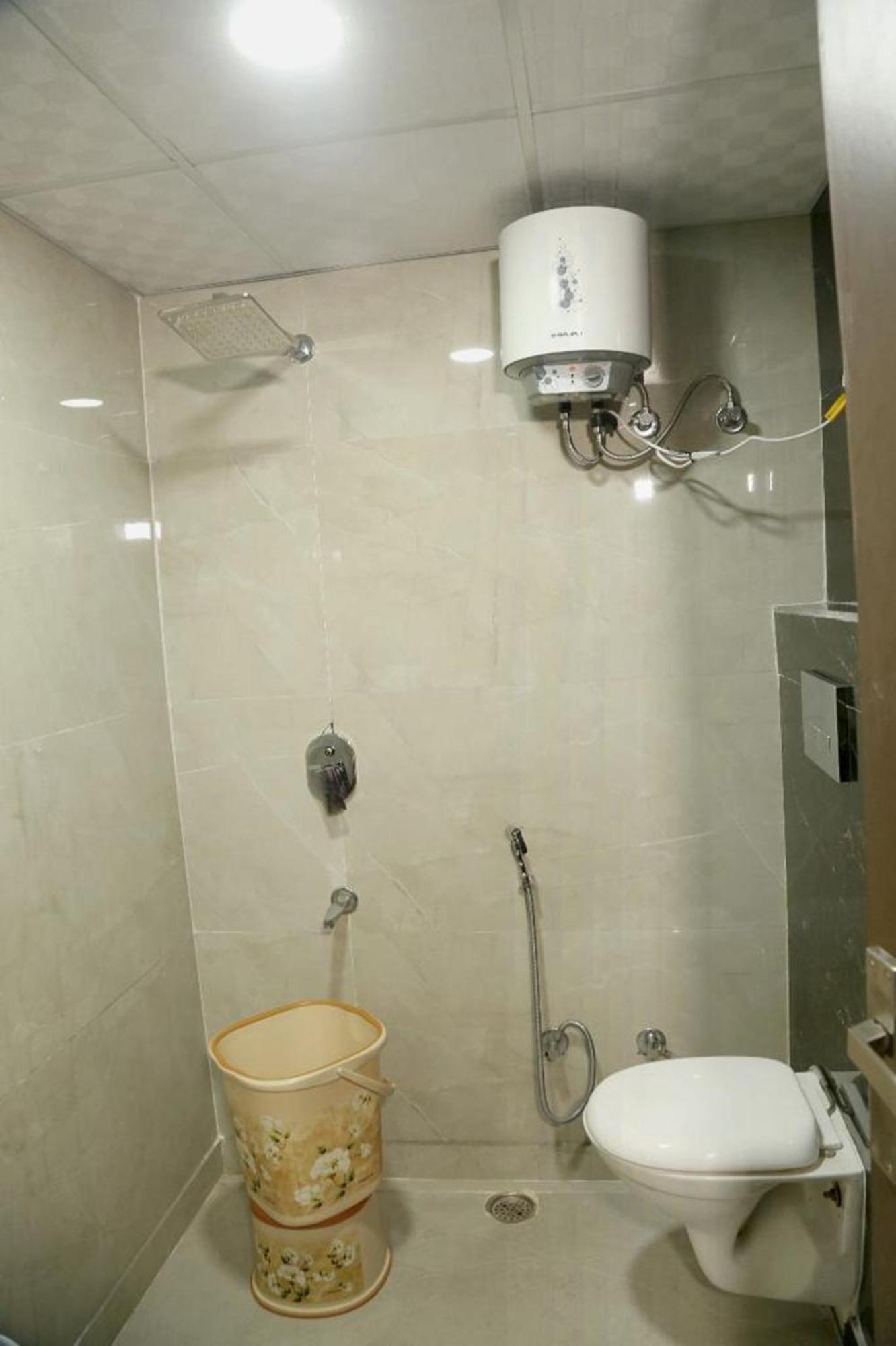 Bunk Hostel Delhi Best Backpacking Accommodation ニューデリー エクステリア 写真